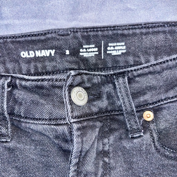 Old Navy Women’s Faded Black Hi-Rise O.G. Loose Fit Ankle Jeans - Picture 6 of 6